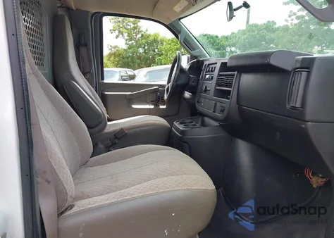 2017 GMC Savana 2500 Work Van z USA, uszkodzony, nr VIN 1GTW7AFFXH1906959